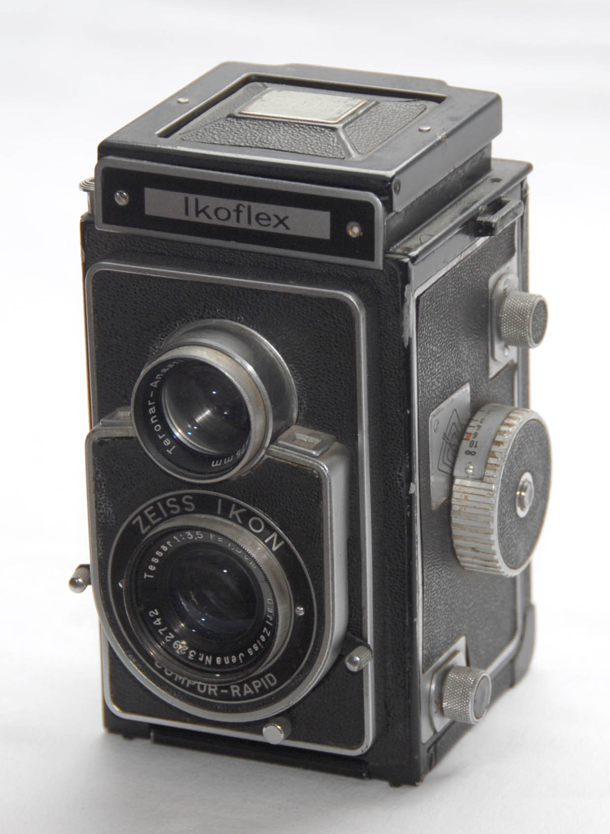 ZEISS IKON IKOFLEX IIa  (855/16)